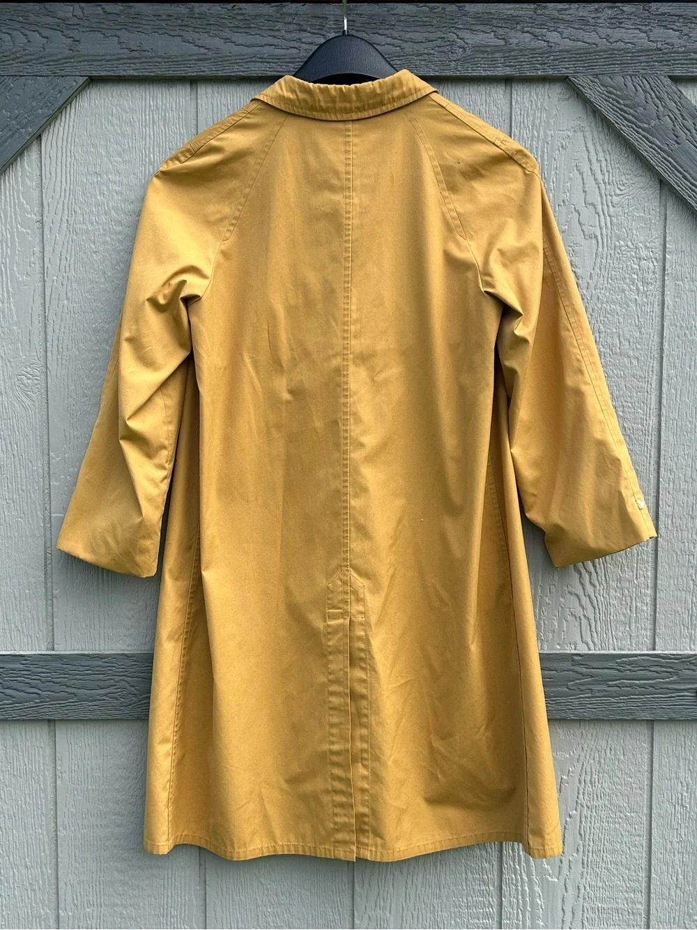 Vintage 1970s Rainfair Yellow Rain Jacket — Distressed, Unique Classic - Picture 6 of 16